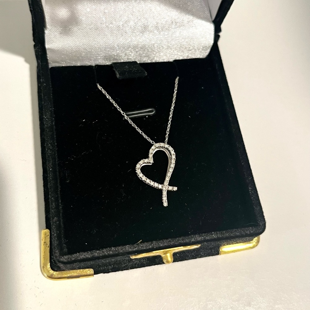 NWT & BOX — CZ & Diamond Heart Necklace